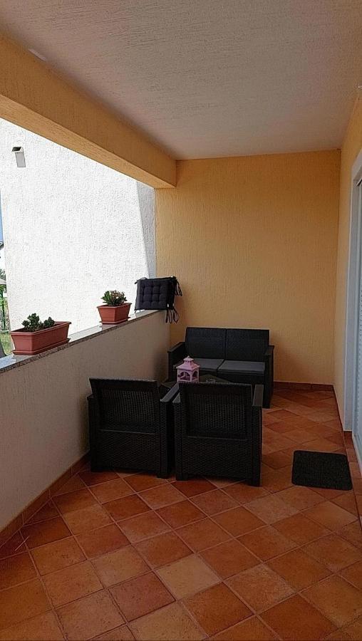 Mundanije Apartmani Katarina מראה חיצוני תמונה