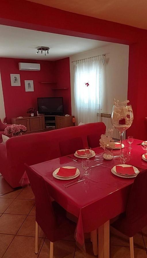 Mundanije Apartmani Katarina מראה חיצוני תמונה