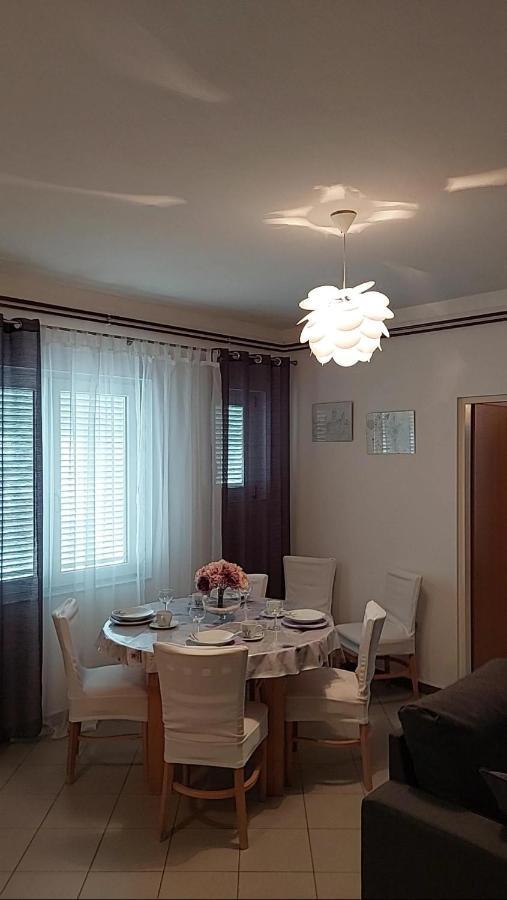 Mundanije Apartmani Katarina מראה חיצוני תמונה